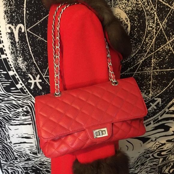 Red Quilted Purse - Picture 2 of 5